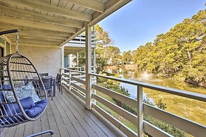 Half-mi to Beach: Hilton Head Condo w/ Lagoon View