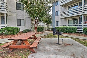 Half-mi to Beach: Hilton Head Condo w/ Lagoon View