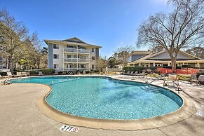 Half-mi to Beach: Hilton Head Condo w/ Lagoon View