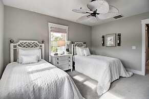 Pet-friendly Villa w/ Balcony in Bluffton!