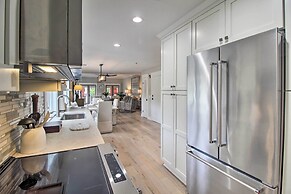 Pet-friendly Villa w/ Balcony in Bluffton!