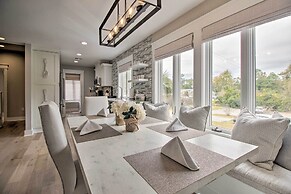 Pet-friendly Villa w/ Balcony in Bluffton!