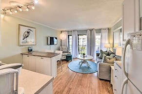 Beach & Pool Access: Hilton Head Condo w/ Balcony