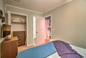 Beach & Pool Access: Hilton Head Condo w/ Balcony