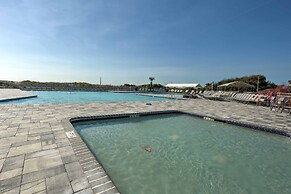 Beach View, Pool & Tennis: Hilton Head Island Unit