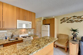 Community Pool & Bikes: Hilton Head Family Condo