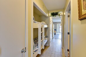 Community Pool & Bikes: Hilton Head Family Condo