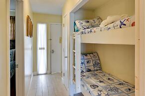 Community Pool & Bikes: Hilton Head Family Condo