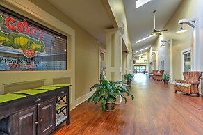 Community Pool & Bikes: Hilton Head Family Condo