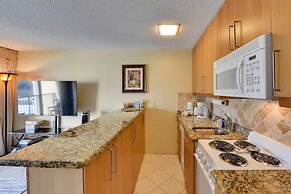 Community Pool & Bikes: Hilton Head Family Condo