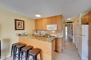 Community Pool & Bikes: Hilton Head Family Condo