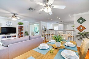 Fort Myers Bungalow - 12 Miles to the Beach!