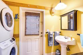 Vibrant Condo - Walk to Indian Rocks Beach!