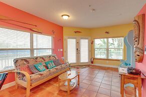 Vibrant Condo - Walk to Indian Rocks Beach!
