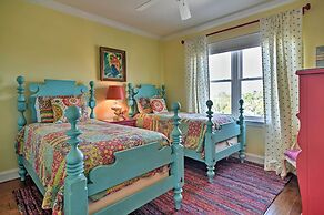 Holmes Beach Home: Pool, Hot Tub, Walk to Beach!