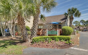 Hilton Head Island Resort Townhome w/ Beach Access
