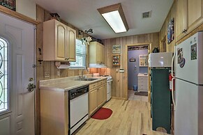 Keystone Heights Lakefront Cabin - Fire Pit, Grill