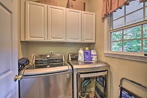 Lake Keowee Escape w/ Dock, Deck & Lake Access!