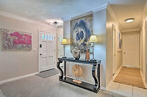 Huge Lutz Family Retreat w/ Game Room & Pool!