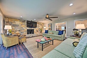 Huge Lutz Family Retreat w/ Game Room & Pool!