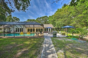 Huge Lutz Family Retreat w/ Game Room & Pool!