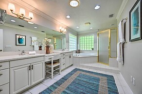 Huge Lutz Family Retreat w/ Game Room & Pool!