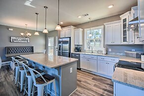 Lake Keowee Getaway: Boat Dock, Deck, Grill!