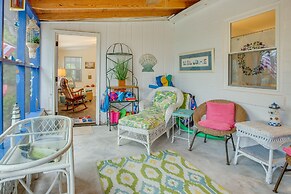 Lanark Village Vacation Rental ~ 8 Mi to Beach!