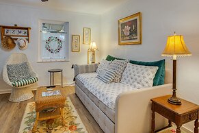 Lanark Village Vacation Rental ~ 8 Mi to Beach!