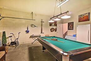 Luxe Terra Verde Villa w/ Theater: 6 Mi to Disney!