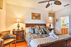 Luxe Terra Verde Villa w/ Theater: 6 Mi to Disney!
