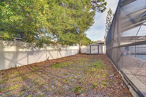 Largo Oasis w/ Pool & Grill: 10 Min to Beach!