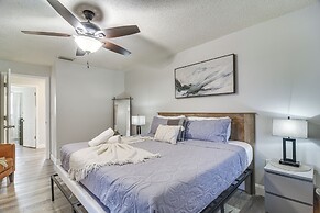 Largo Oasis w/ Pool & Grill: 10 Min to Beach!