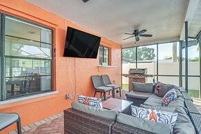 Largo Oasis w/ Pool & Grill: 10 Min to Beach!