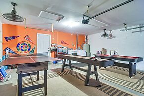 Largo Oasis w/ Pool & Grill: 10 Min to Beach!