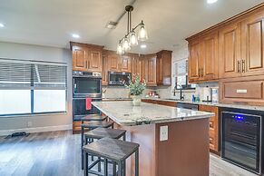 Largo Oasis w/ Pool & Grill: 10 Min to Beach!