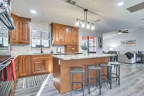 Largo Oasis w/ Pool & Grill: 10 Min to Beach!