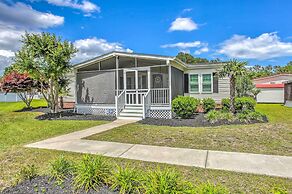Murrells Inlet Home w/ 2 Screened-in Porches!
