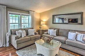 Murrells Inlet Home w/ 2 Screened-in Porches!