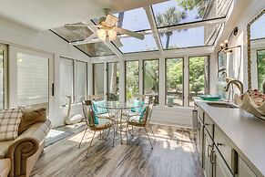 Modern Hilton Head Retreat: Walk to Beach & Golf!