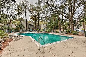 Modern Hilton Head Retreat: Walk to Beach & Golf!