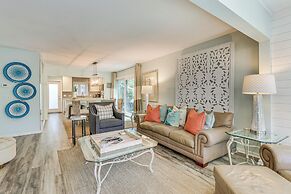 Modern Hilton Head Retreat: Walk to Beach & Golf!