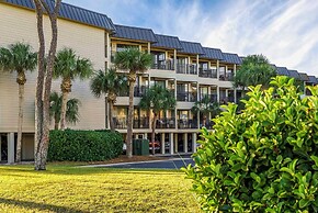 Oceanfront Hilton Head Island Condo w/ Pool!
