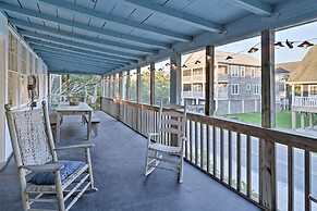 Pawleys Island House, - Steps to Beach & Creek!