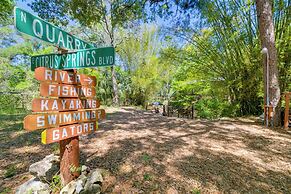 Fire Pit & Boat Dock: Peaceful Dunnellon Cabin!