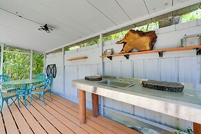 Fire Pit & Boat Dock: Peaceful Dunnellon Cabin!
