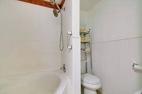 Fire Pit & Boat Dock: Peaceful Dunnellon Cabin!