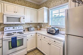 Quaint Myrtle Beach Condo: 7 Mi to Shoreline!