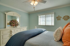 Naples Paradise w/ Grill, 1 Mi to Vanderbilt Beach