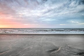 Oceanfront Condo w/ Furnished Deck & Views!